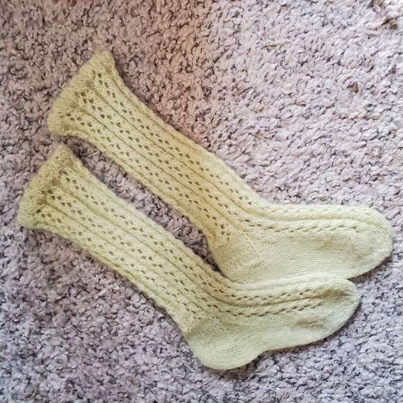 Kids Handmade Sweater 3pcs Sets Size 4 years old - NEW - Picture 7 of 7